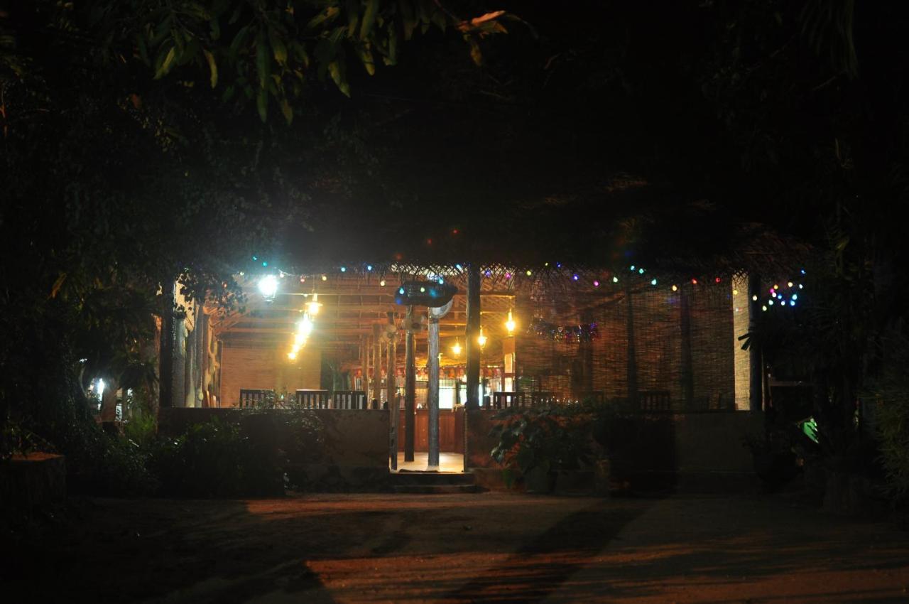 Soba Lanka Holiday Resort Melsiripura 외부 사진