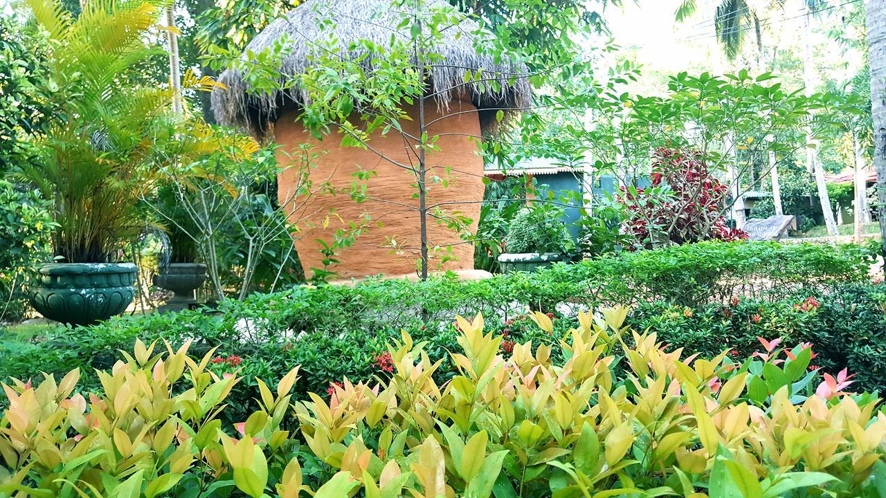 Soba Lanka Holiday Resort Melsiripura 외부 사진