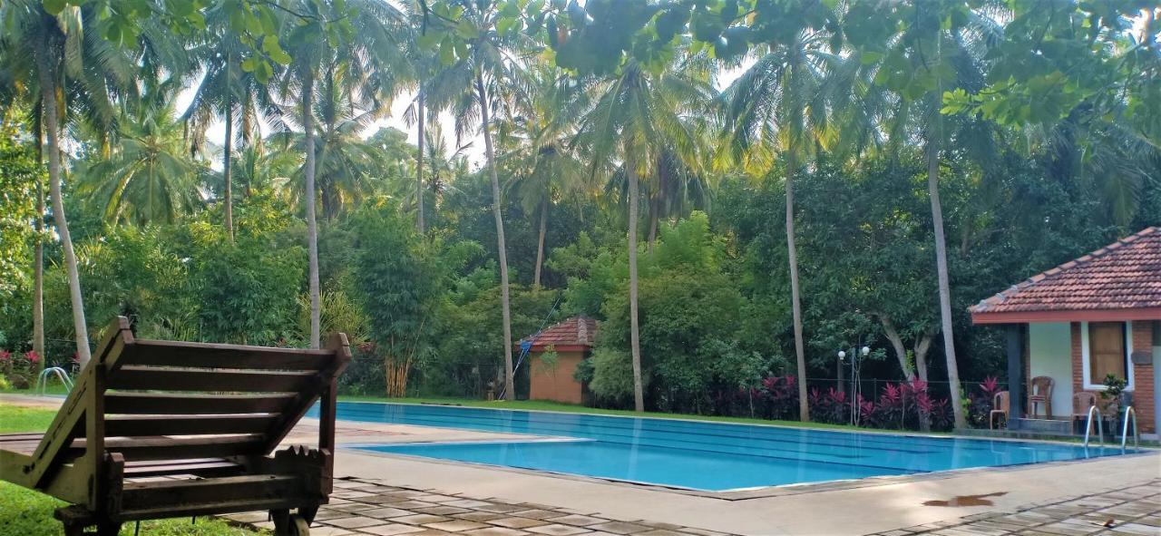 Soba Lanka Holiday Resort Melsiripura 외부 사진